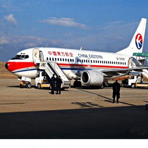 重庆仙女山机场邮寄航空快运业稳步发展的原因是什么？